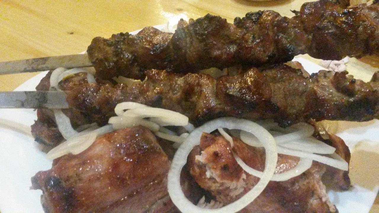 Taverna Ceahlau Durau Exteriör bild