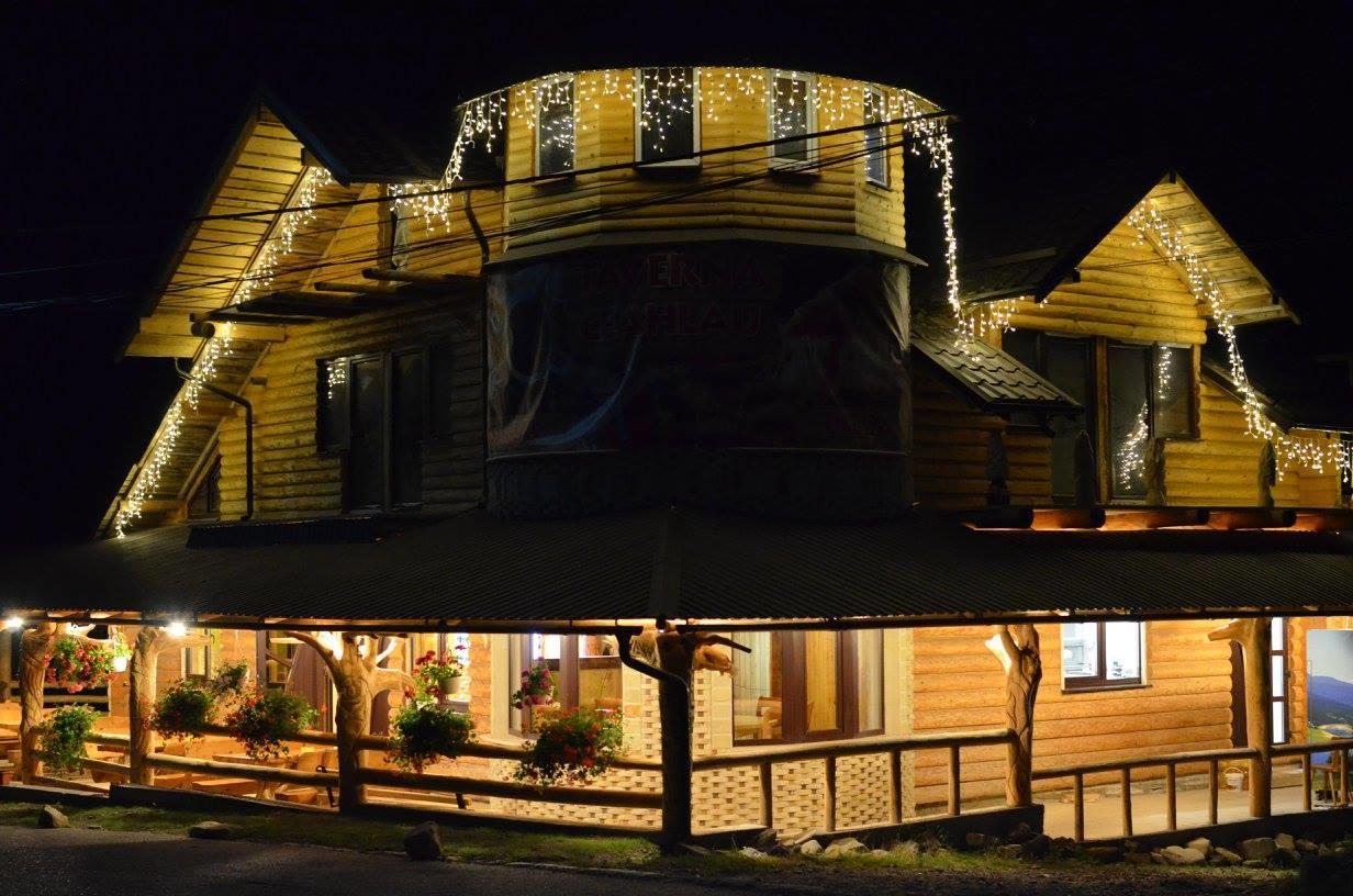 Taverna Ceahlau Durau Exteriör bild