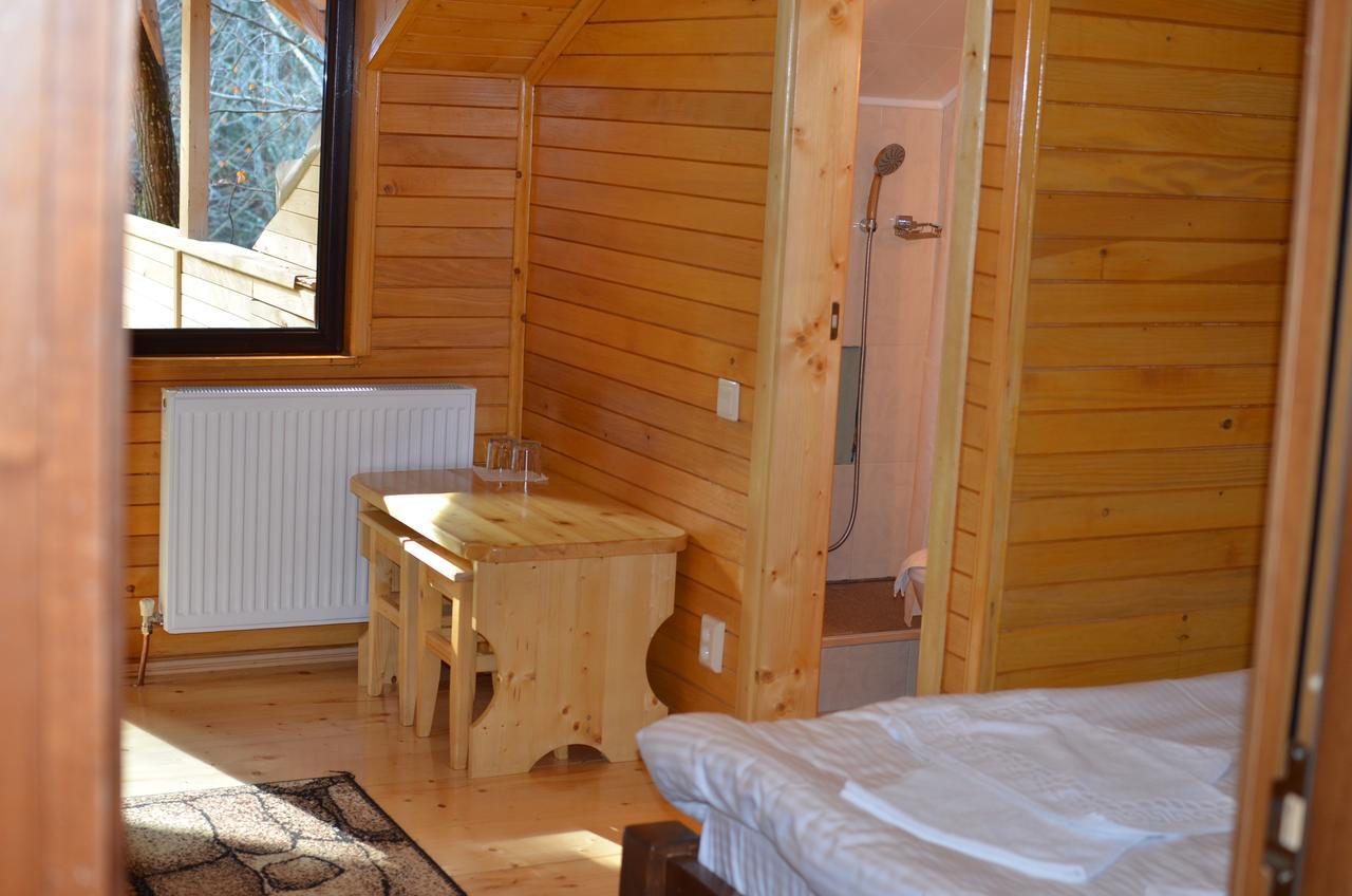 Taverna Ceahlau Durau Exteriör bild